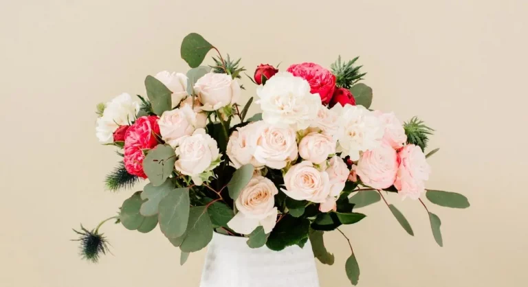 Cómo alargar la vida de las flores en un florero