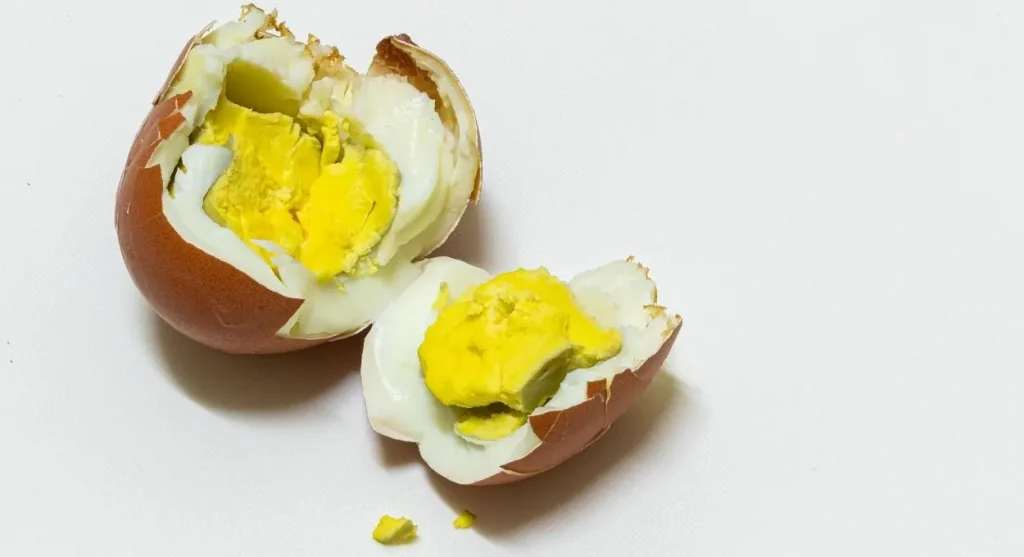 Cómo reconocer un huevo caducado antes de consumirlo
