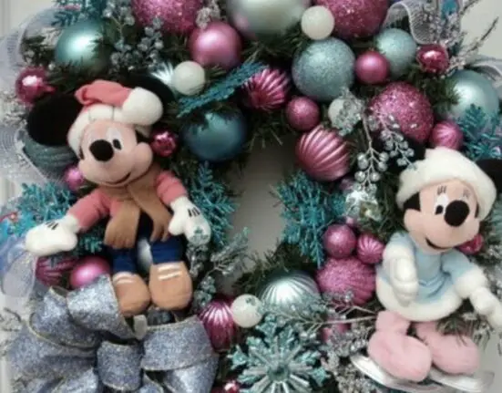 adornos navideños inspirados en Mickey Mouse