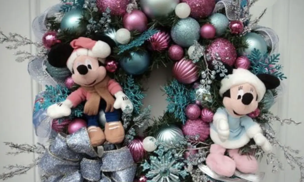 adornos navideños inspirados en Mickey Mouse