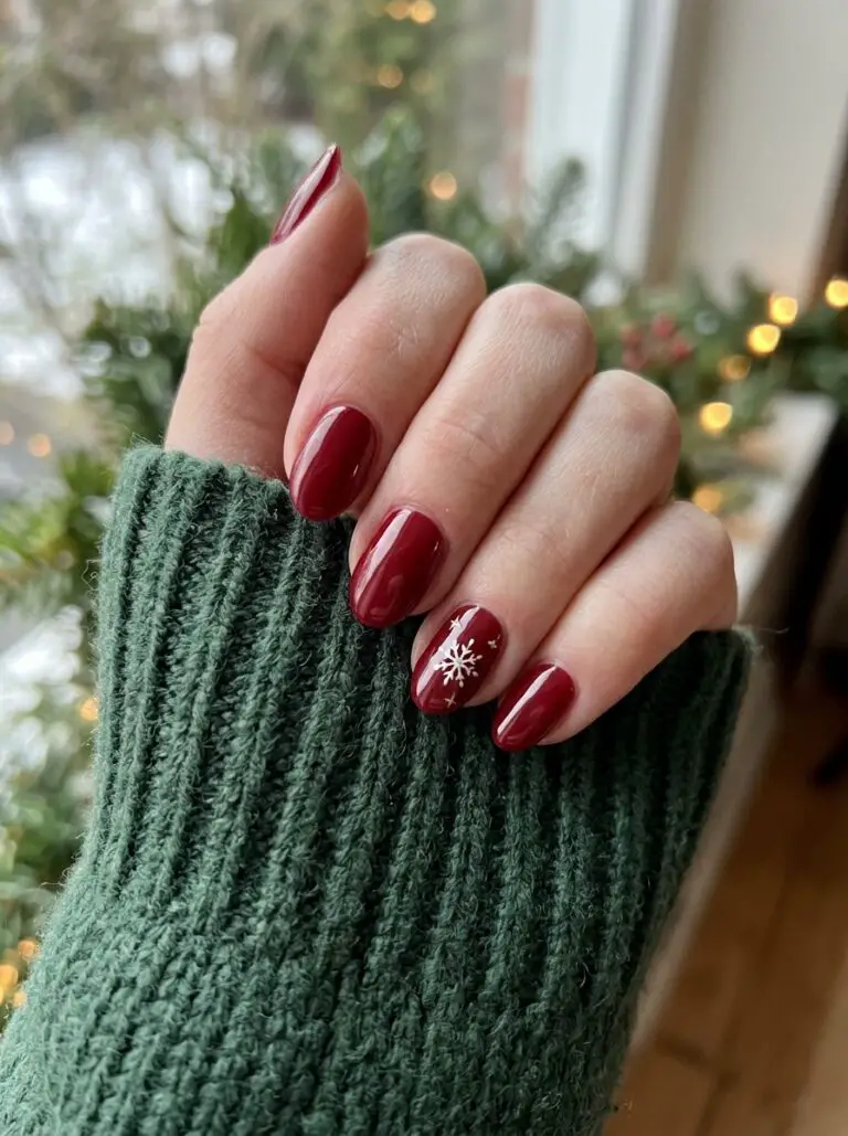 20 ideas de uñas de diciembre elegantes: manicuras navideñas que querrás copiar